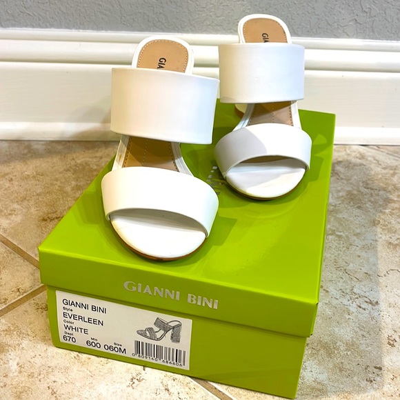 Gianni Bini Shoes - Gianni Bini white leather heeled slides